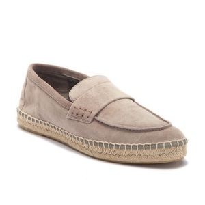 Like new Vince Daria Beige suede espadrille loafers